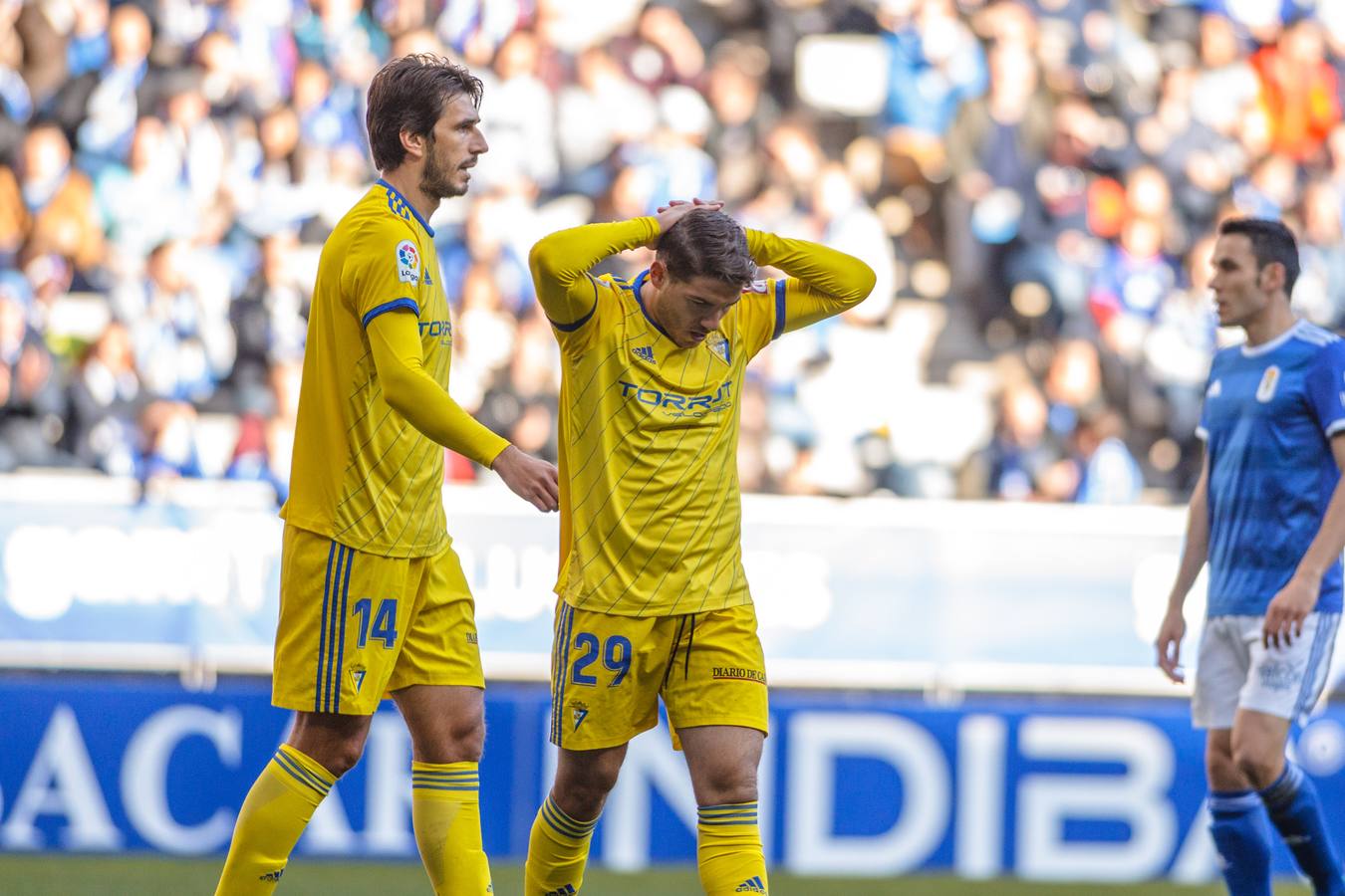 El Oviedo-Cádiz CF (2-1), en imágenes