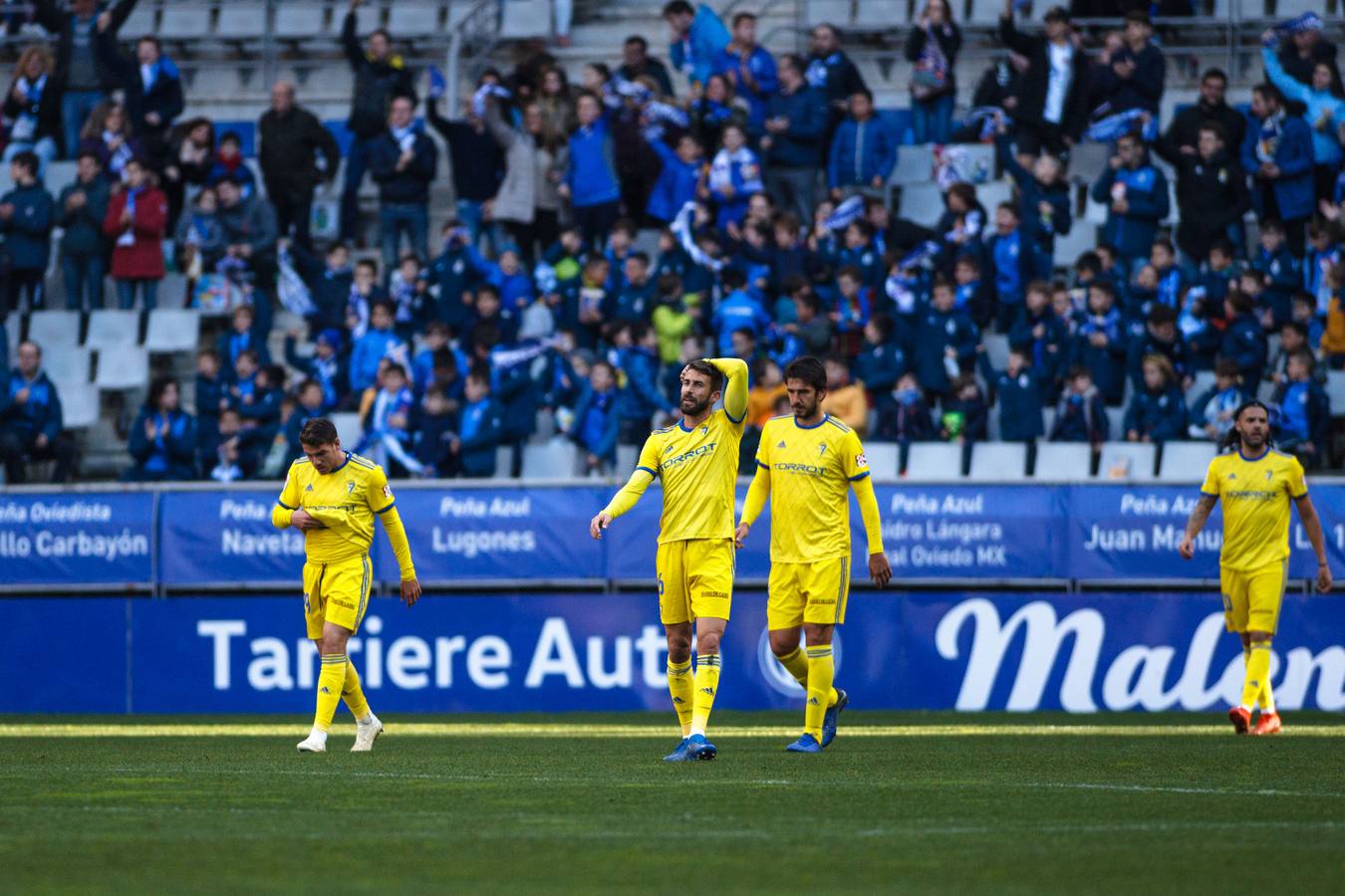 El Oviedo-Cádiz CF (2-1), en imágenes