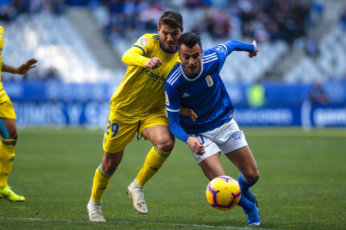 El Oviedo-Cádiz CF (2-1), en imágenes