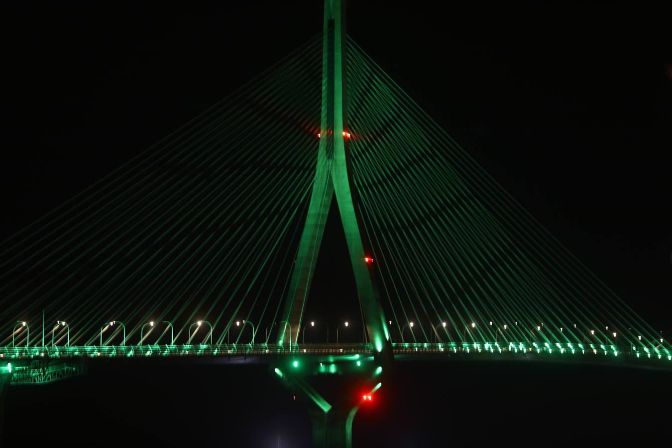 El Segundo Puente, de verde para concienciar sobre el cáncer