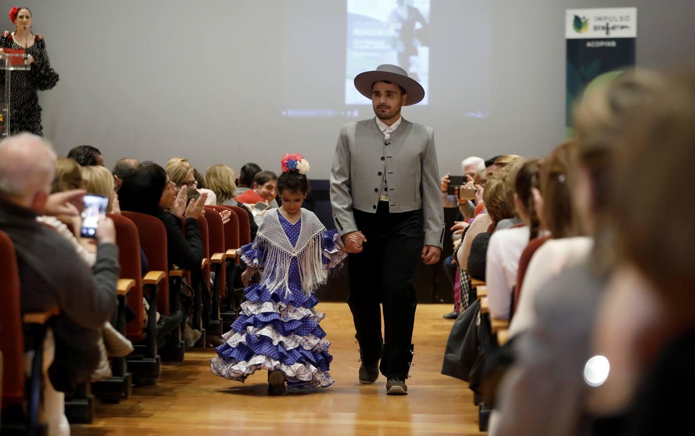 El desfile benéfico de Acopinb de Córdoba, en imágenes