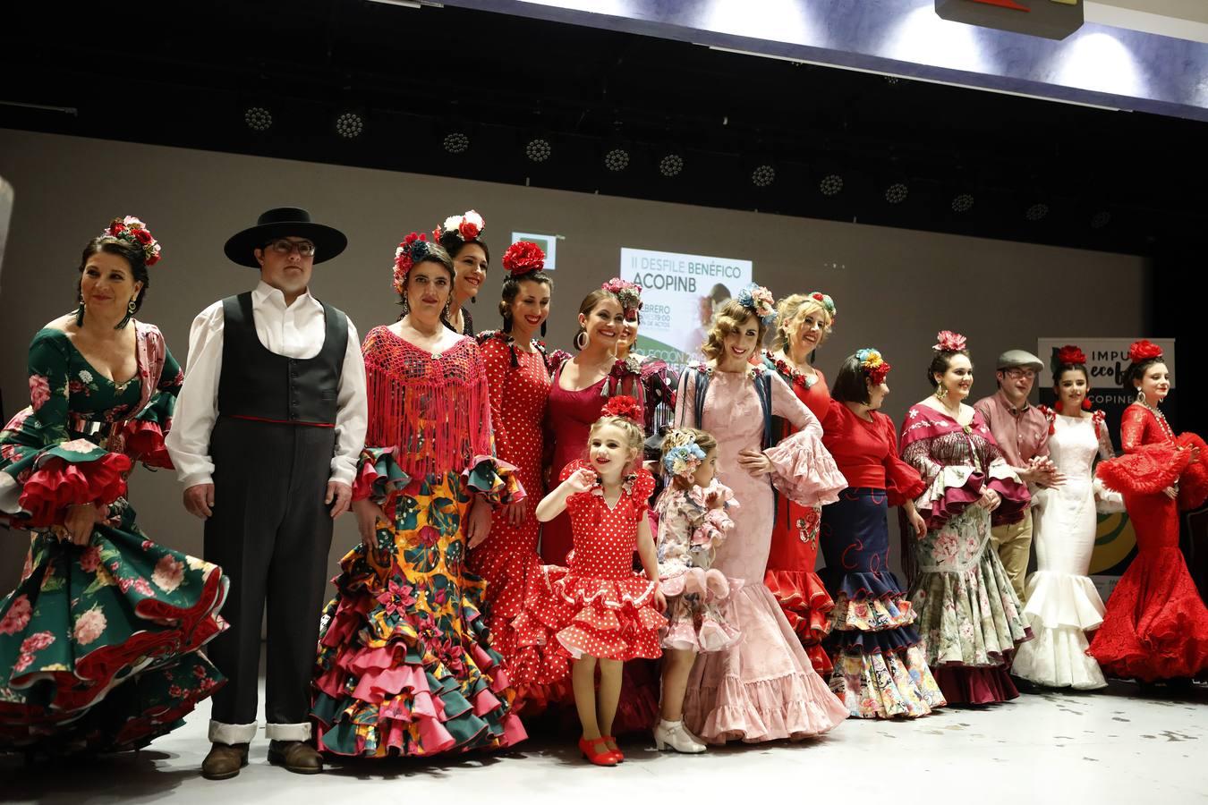 El desfile benéfico de Acopinb de Córdoba, en imágenes