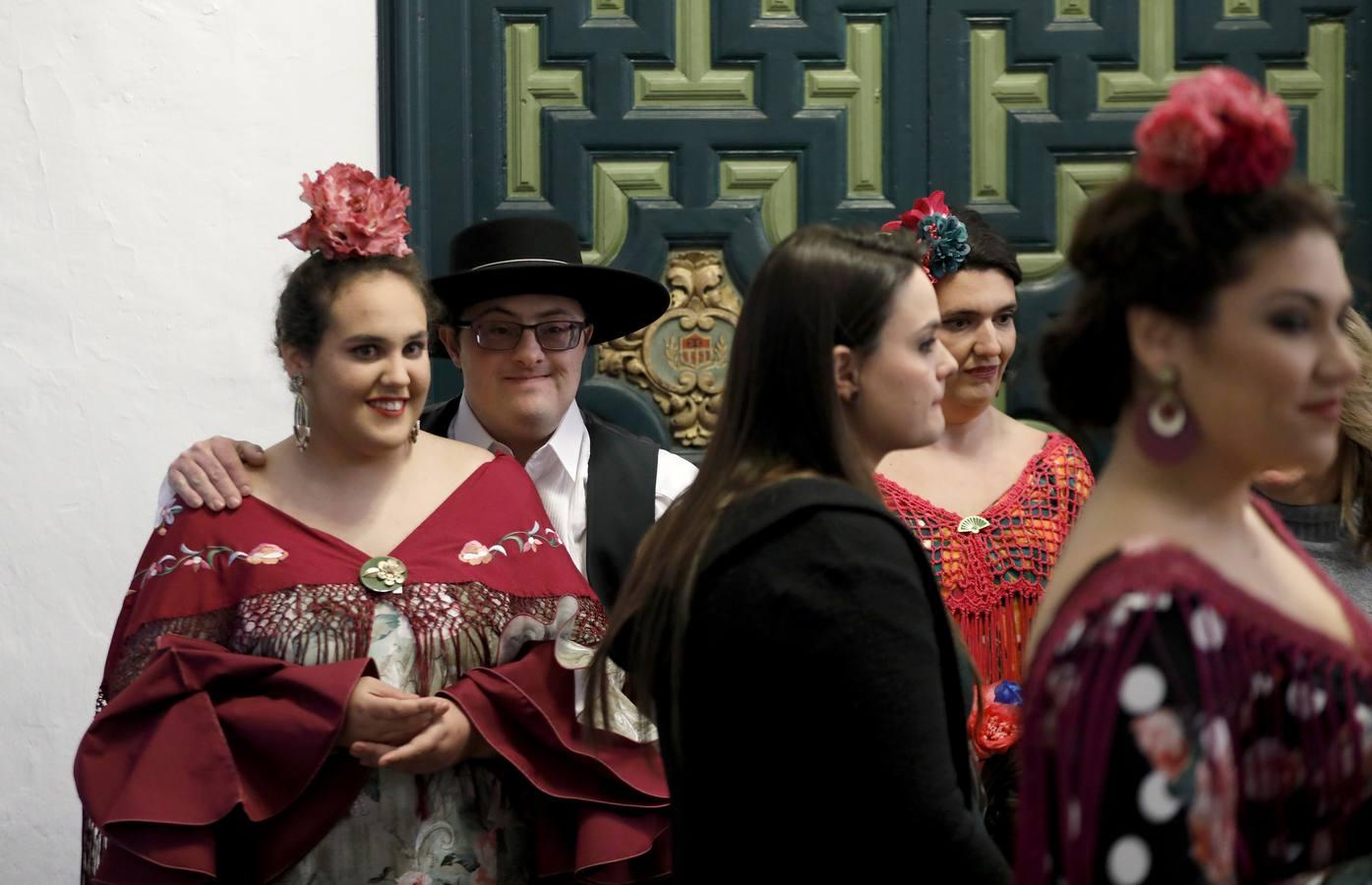 El desfile benéfico de Acopinb de Córdoba, en imágenes