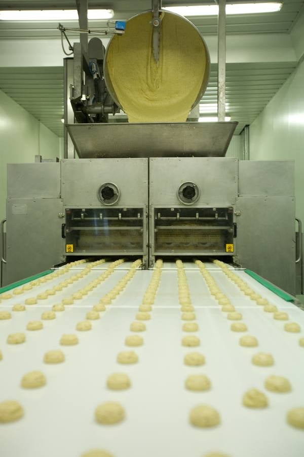 Inés Rosales o cómo hacer 400.000 tortas de aceite cada día