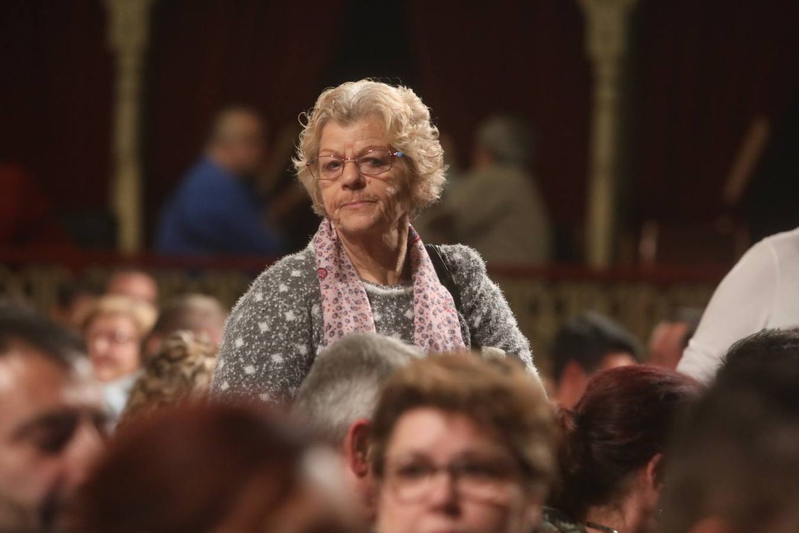 Lunes de COAC en el Falla. ¡Búscate en las fotos!