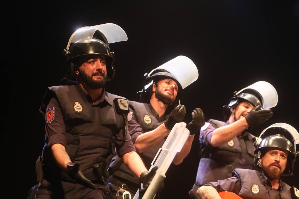 FOTOS: chirigota Los jarabe de palo