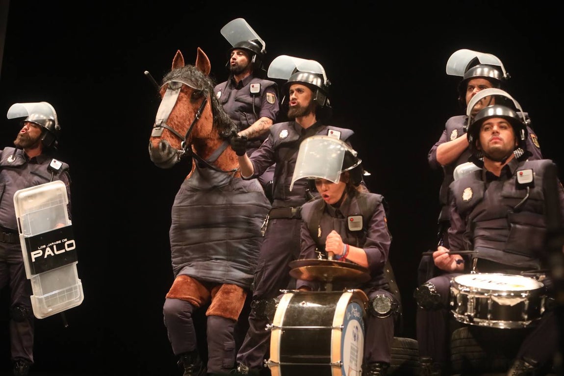 FOTOS: chirigota Los jarabe de palo