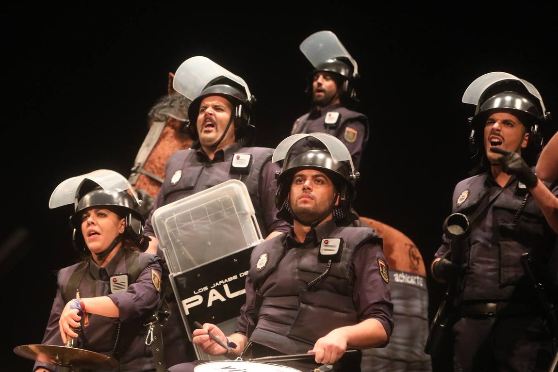 FOTOS: chirigota Los jarabe de palo