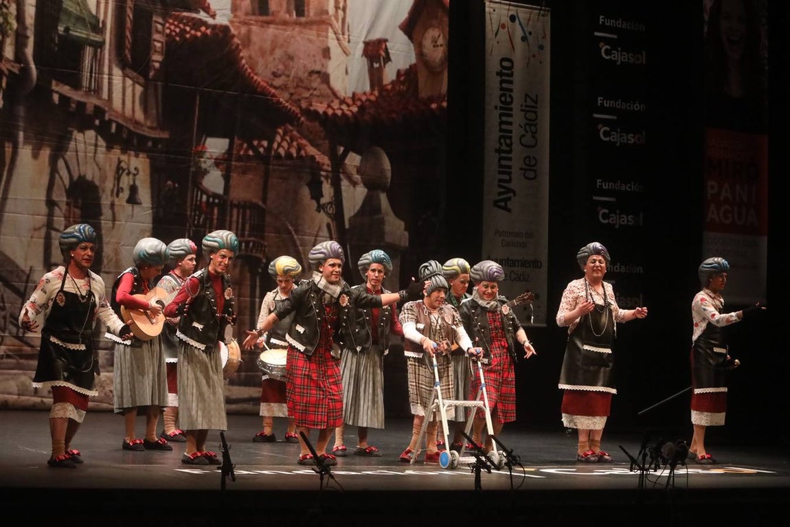 La decimoséptima función de Preliminares en imágenes