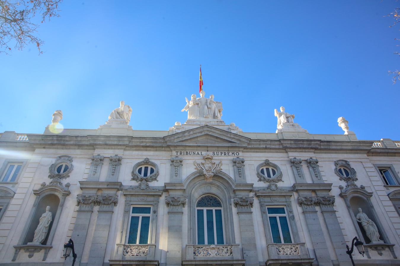 Vista exterior del Tribunal Supremo, donde se ha iniciado este martes el juicio contra la cúpula del «procés».. 