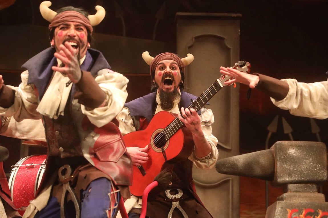 FOTOS: chirigota Los cabronísimos