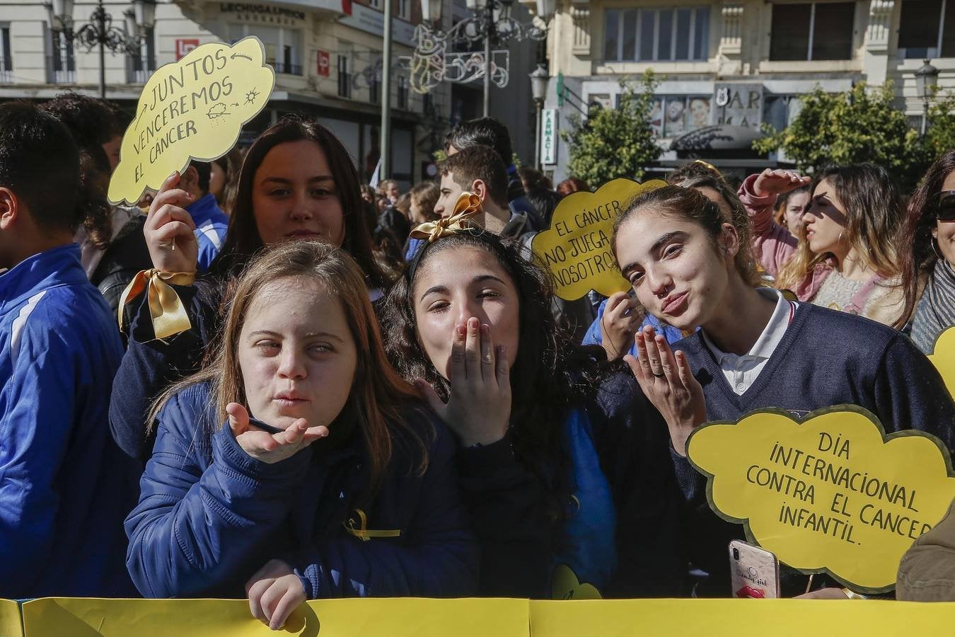 El día contra el cáncer infantil en Córdoba, en imágenes