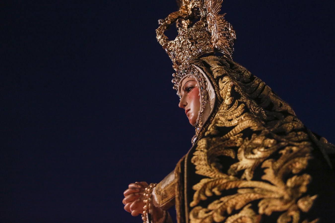 La procesión de la Virgen de Ánimas, en imágenes