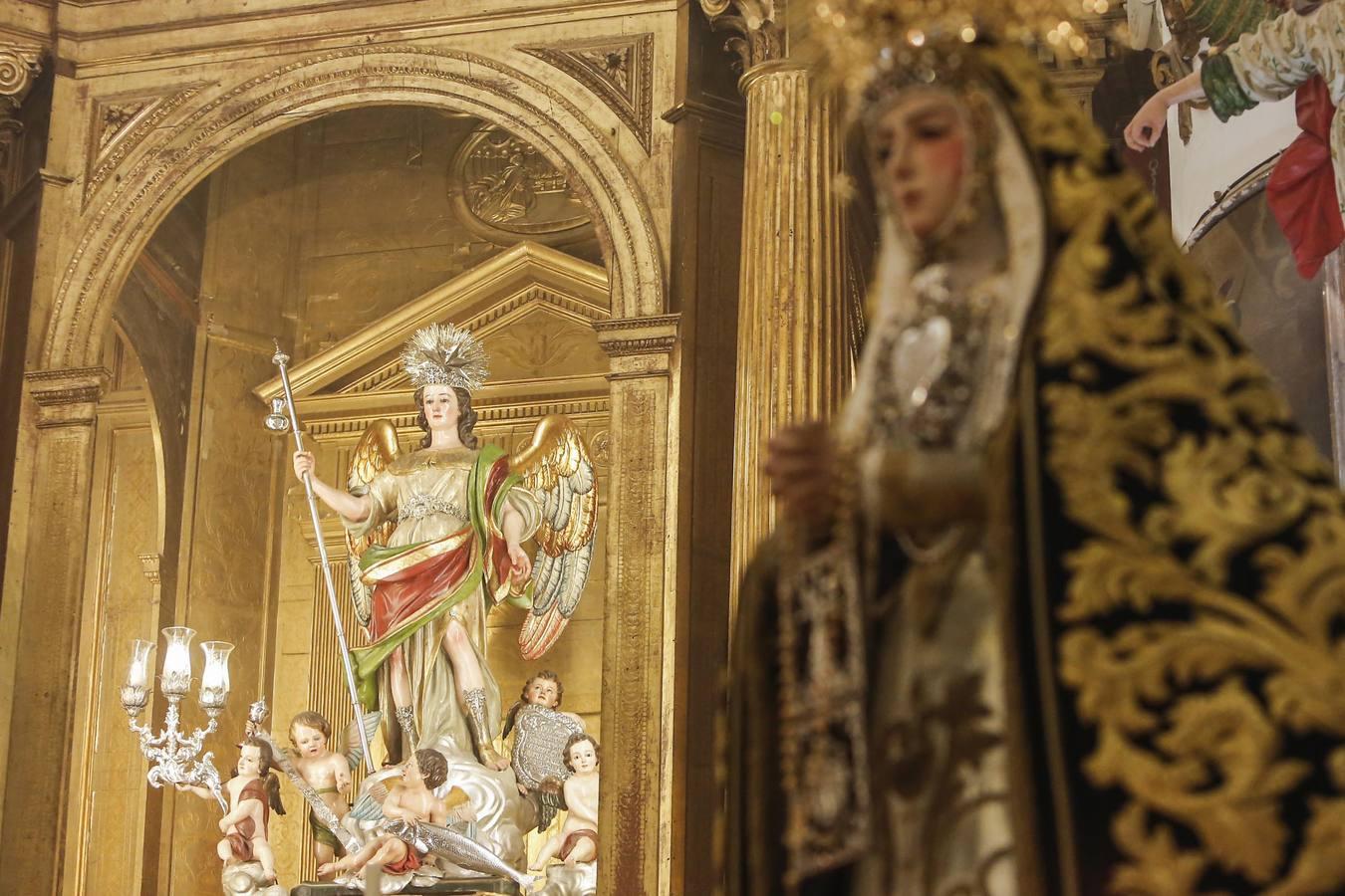 La procesión de la Virgen de Ánimas, en imágenes