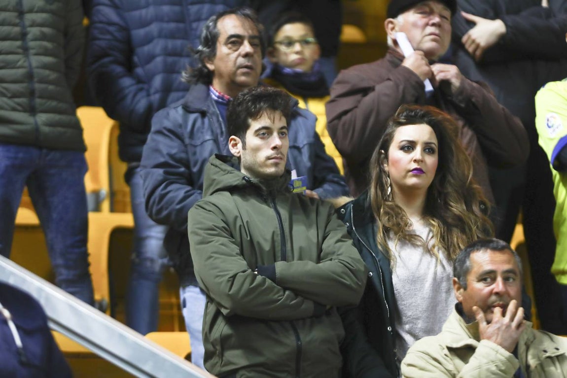 Búscate en las gradas del Cádiz-Tenerife