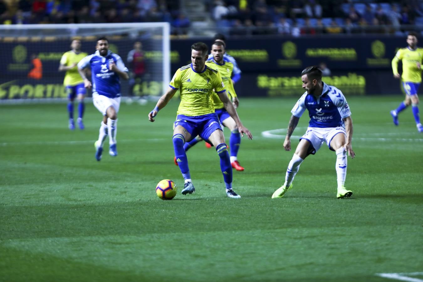 Partido Cádiz-Tenerife (2-0)