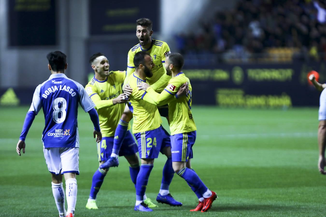 Partido Cádiz-Tenerife (2-0)