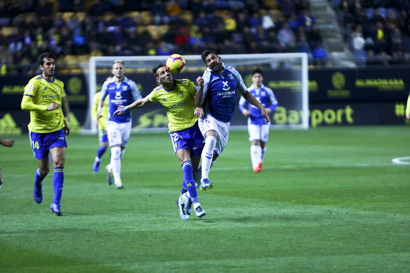 Partido Cádiz-Tenerife (2-0)