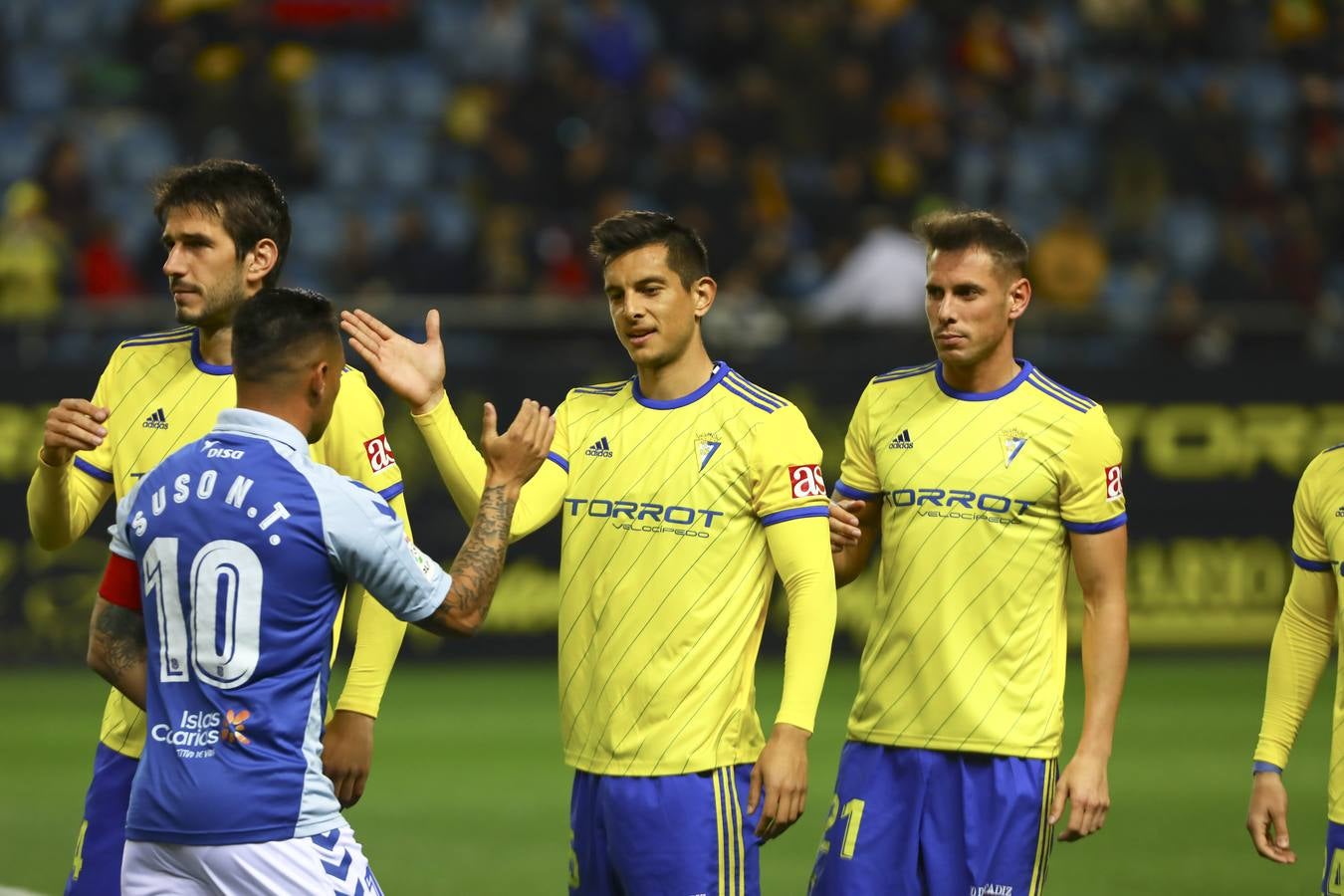 Partido Cádiz-Tenerife (2-0)