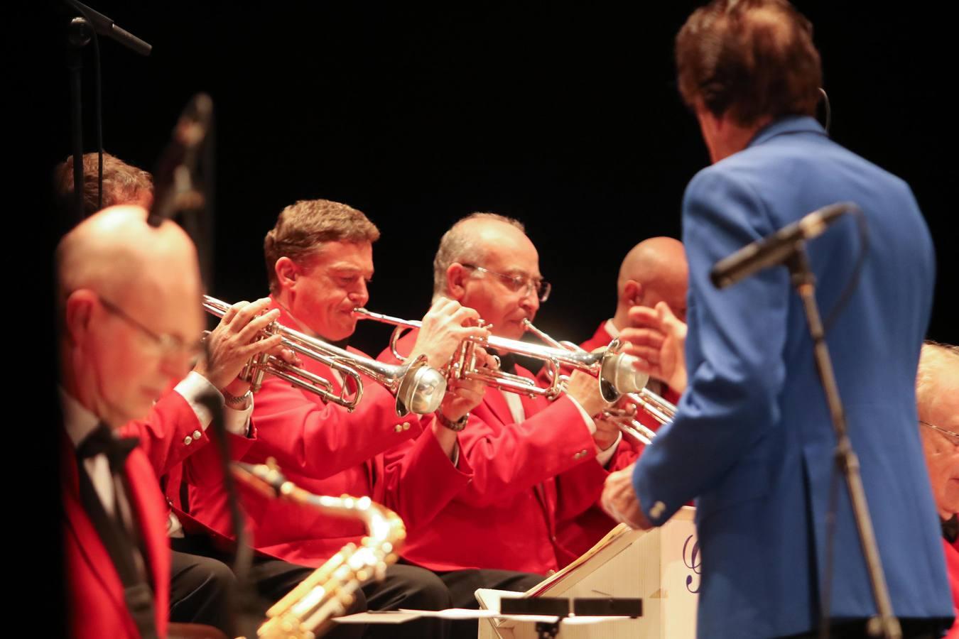 El concierto de Glenn Miller en el Teatro Góngora, en imágenes