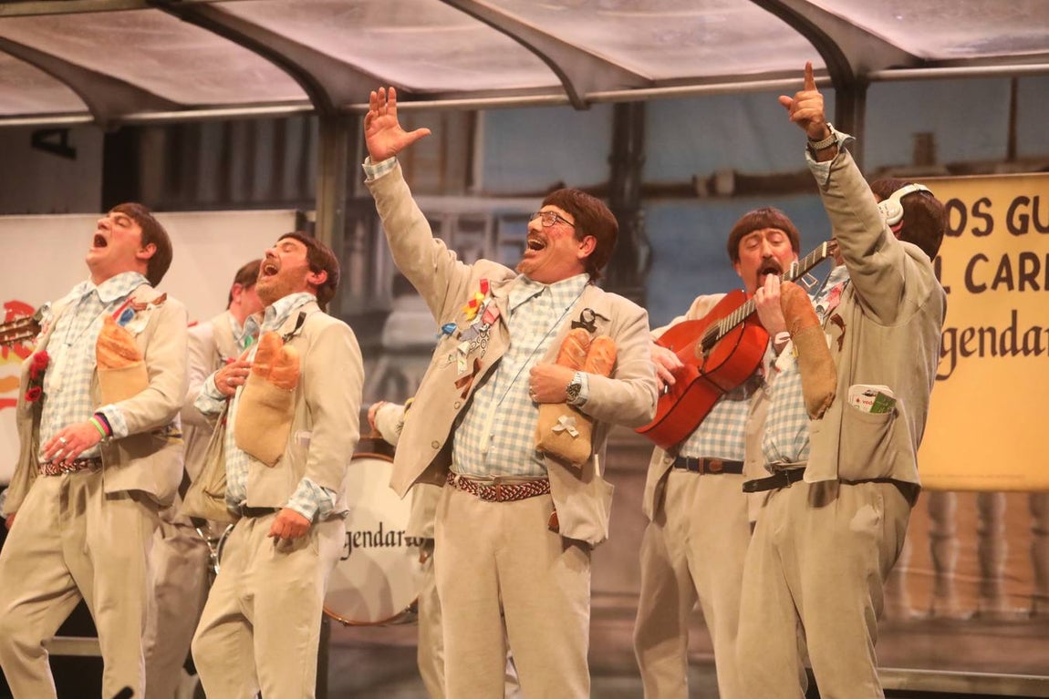 FOTOS: Chirigota Los cachito pan en el COAC 2019