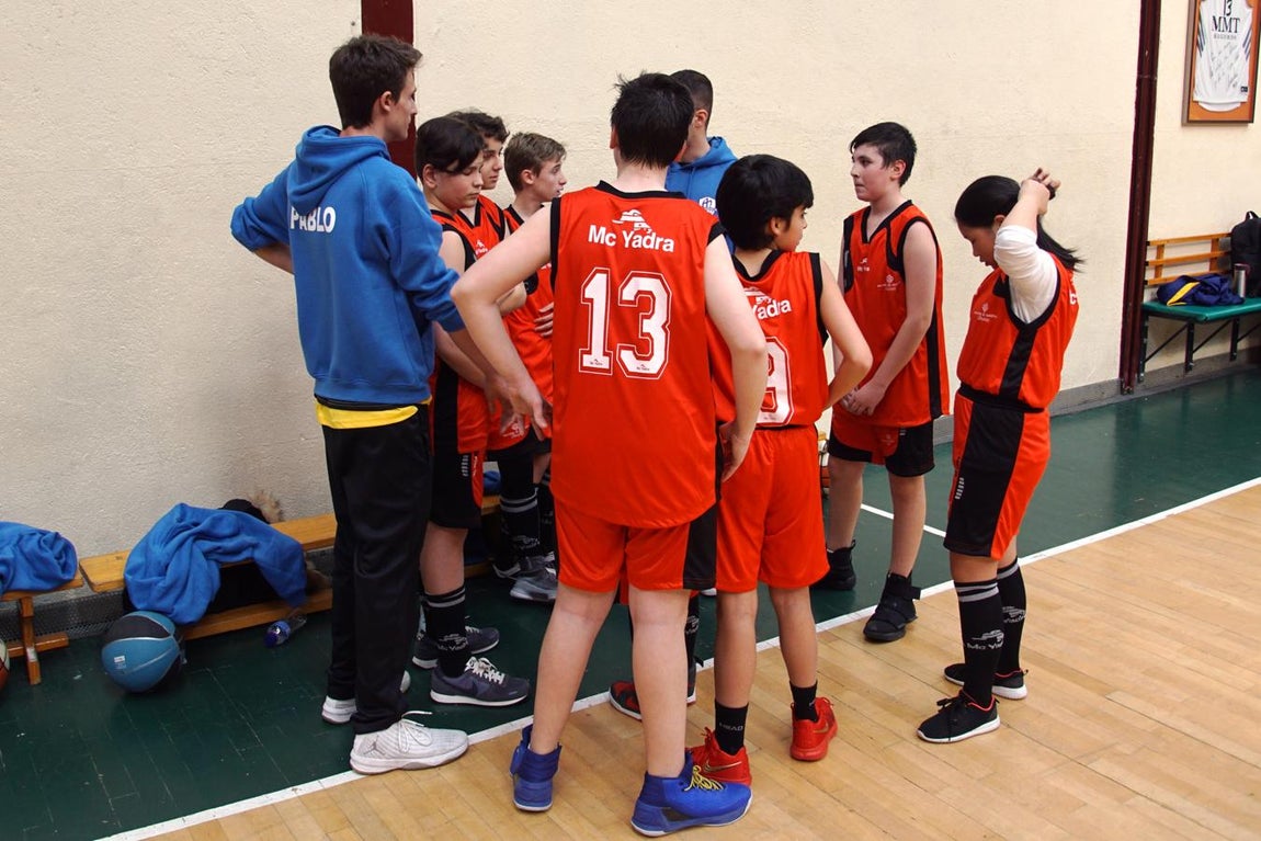 Las mejóres imágenes del partido de baloncesto entre San Patricio Soto y Ntra. Sra. Providencia