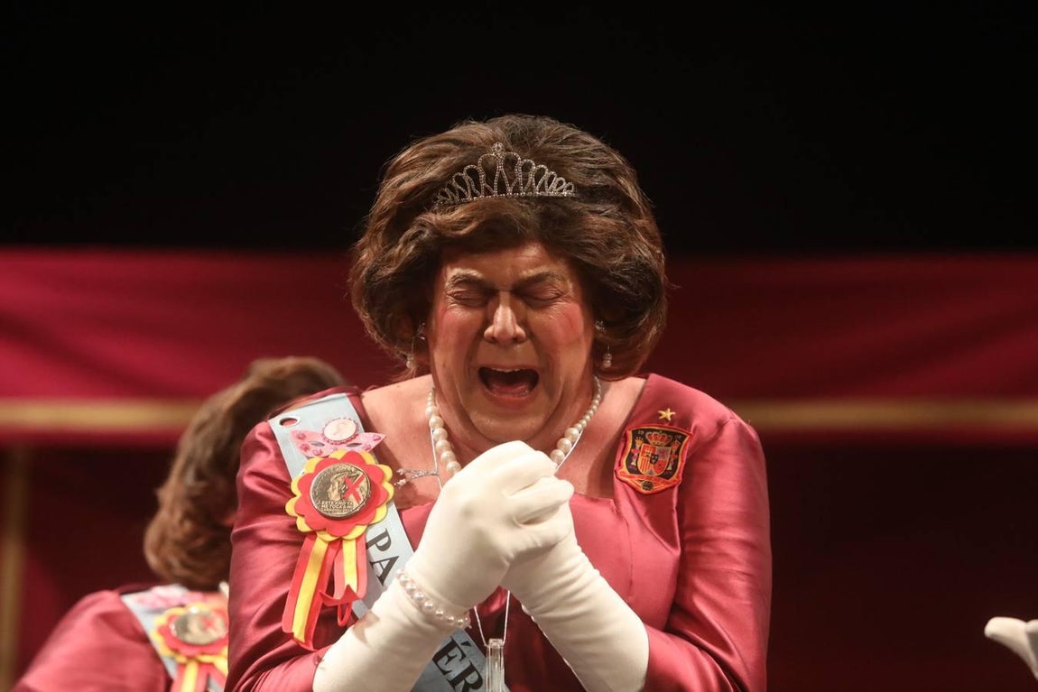 FOTOS: chirigota Este año ya me toca a mí