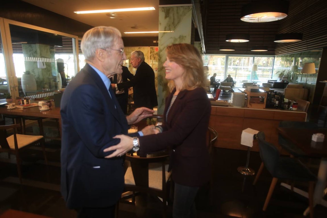 FOTOS: Antonio Garrigues Walker aborda en Cádiz el modelo social actual