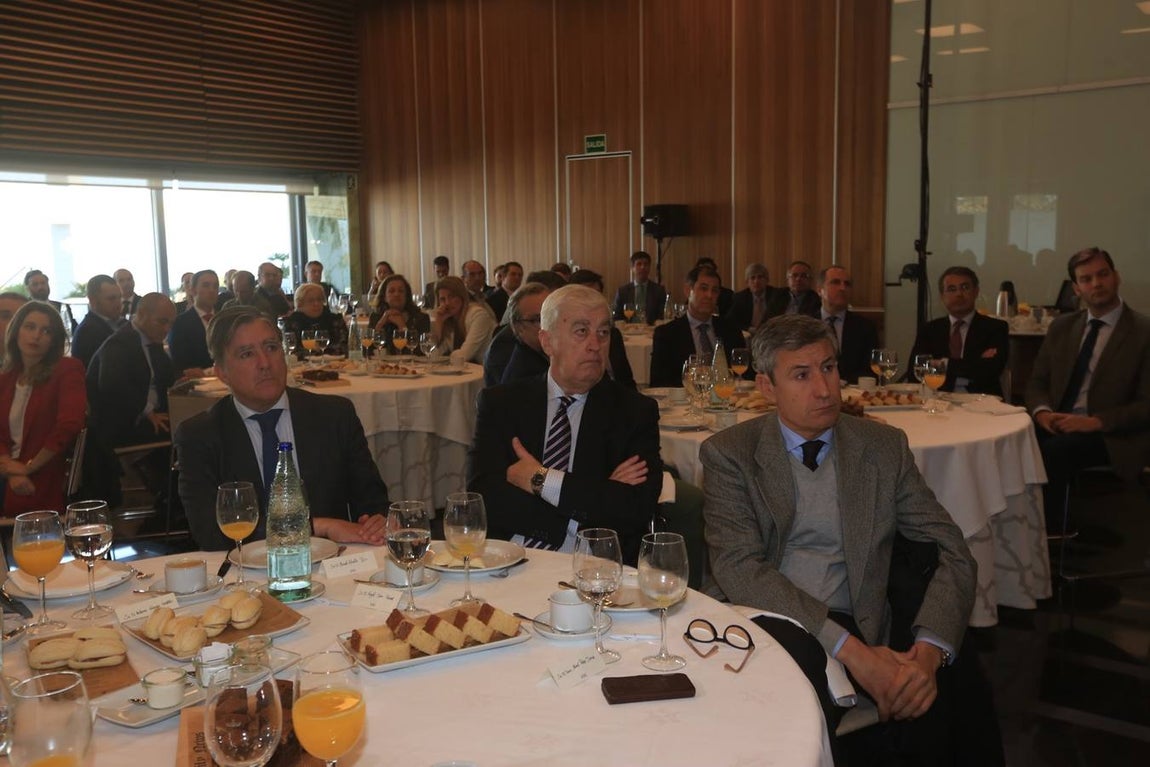 FOTOS: Antonio Garrigues Walker aborda en Cádiz el modelo social actual