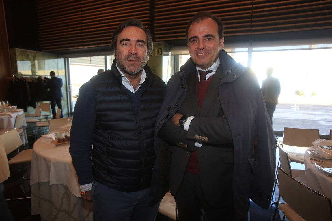 FOTOS: Antonio Garrigues Walker aborda en Cádiz el modelo social actual