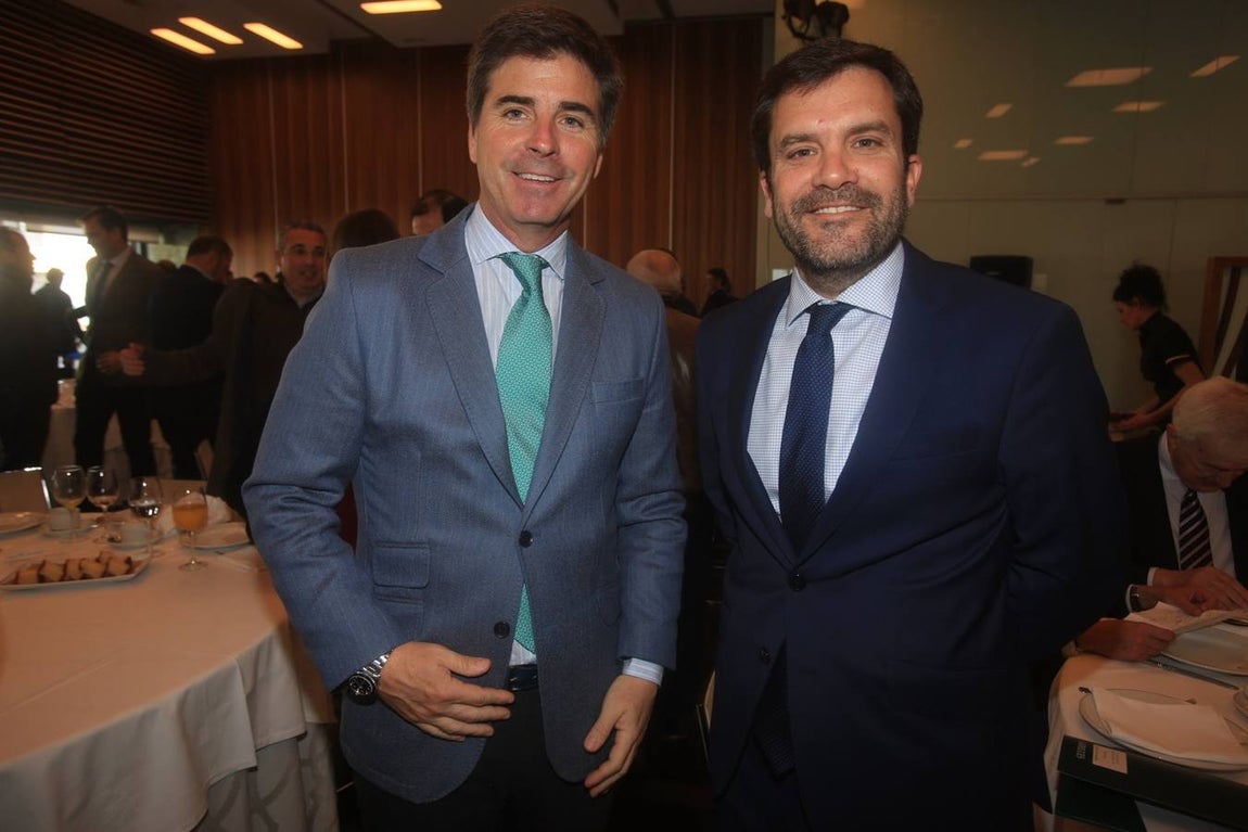 FOTOS: Antonio Garrigues Walker aborda en Cádiz el modelo social actual