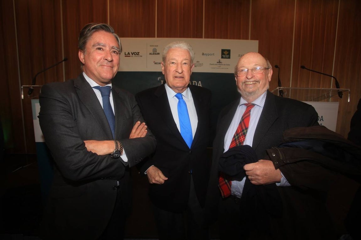 FOTOS: Antonio Garrigues Walker aborda en Cádiz el modelo social actual