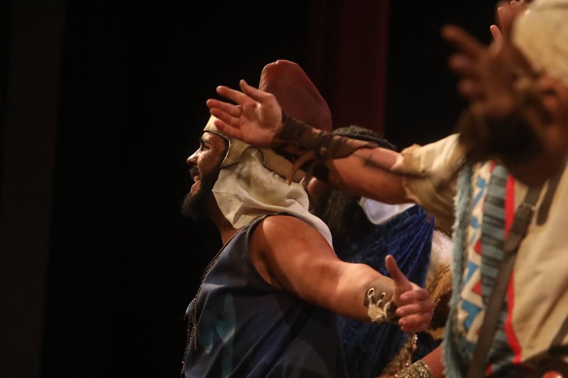 FOTOS: Comparsa La Tierra Prometida en el COAC 2019