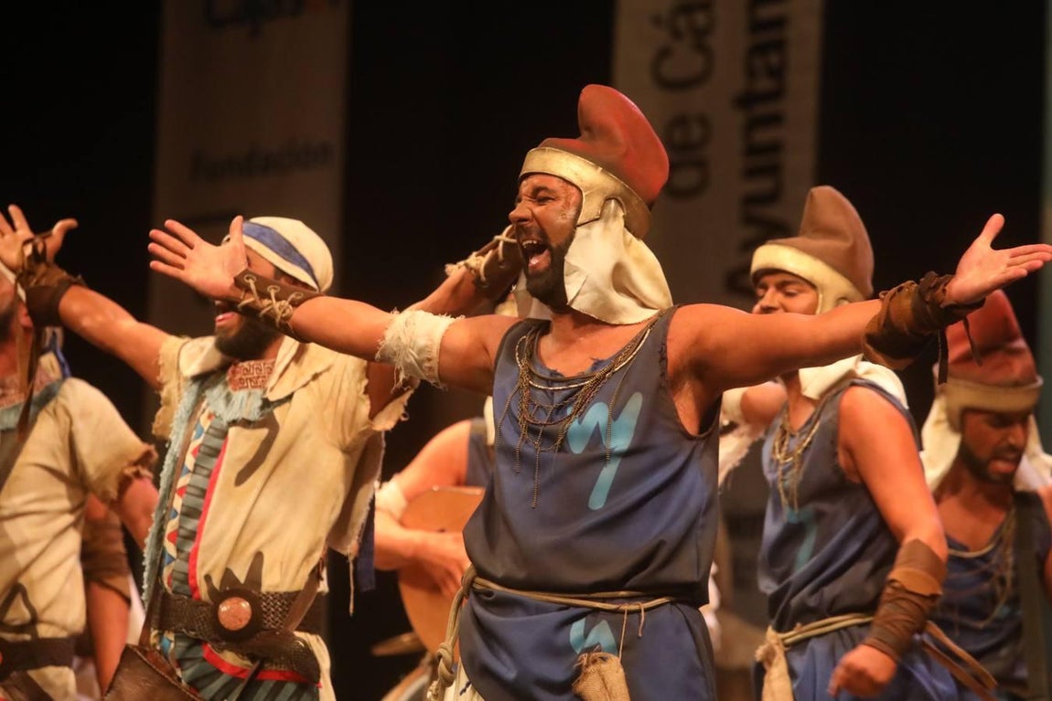 FOTOS: Comparsa La Tierra Prometida en el COAC 2019