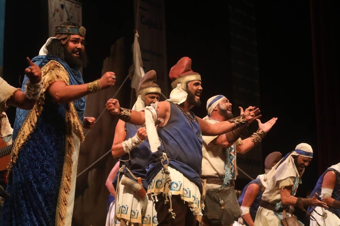 FOTOS: Comparsa La Tierra Prometida en el COAC 2019