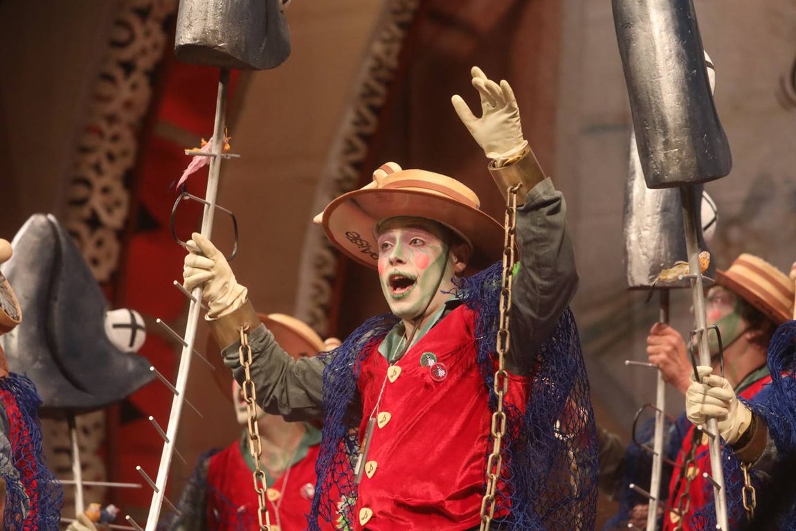 FOTOS: chirigota Los fantasmíbiris mamarrachíbiris del templo de las coplíbiris