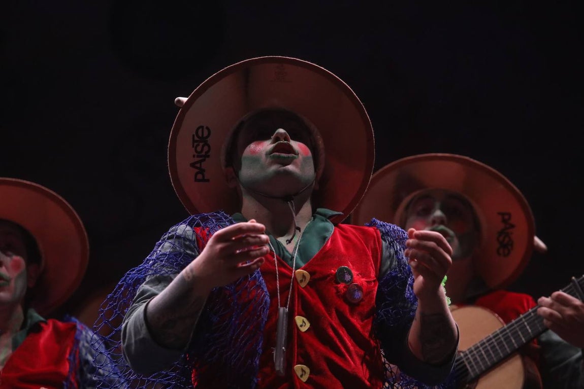 FOTOS: chirigota Los fantasmíbiris mamarrachíbiris del templo de las coplíbiris