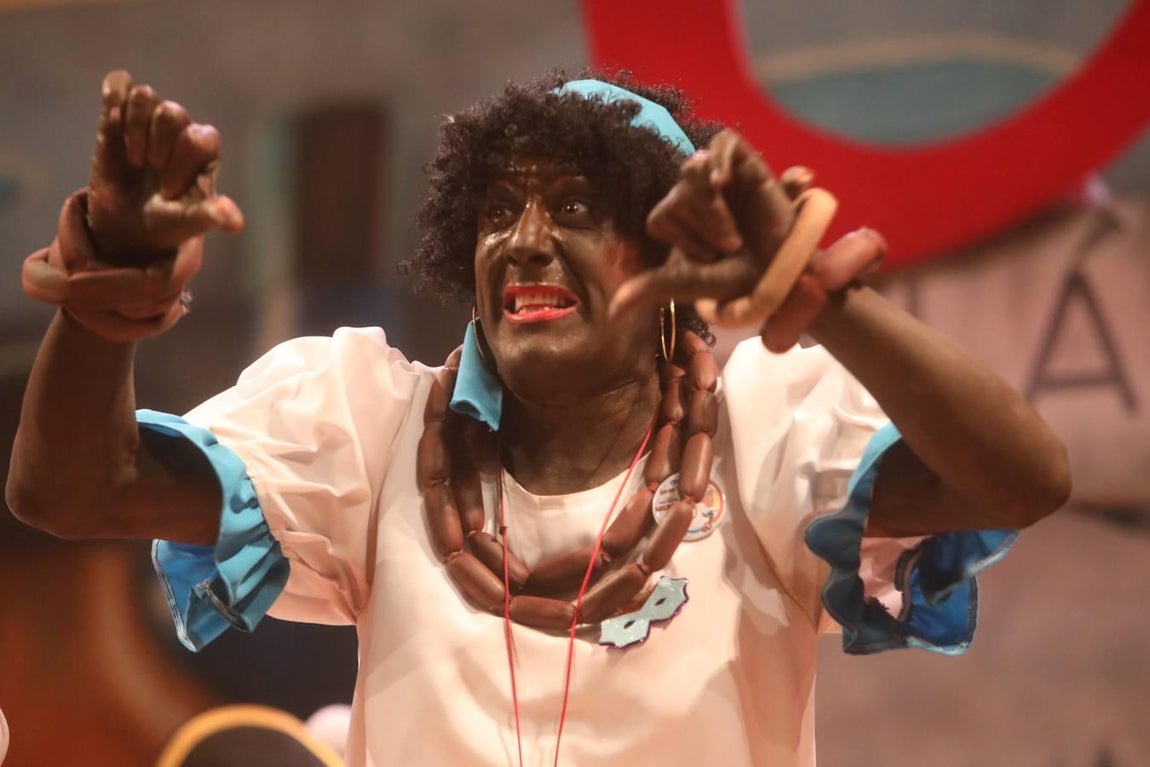 FOTOS: chirigota Los que vienen de etiqueta