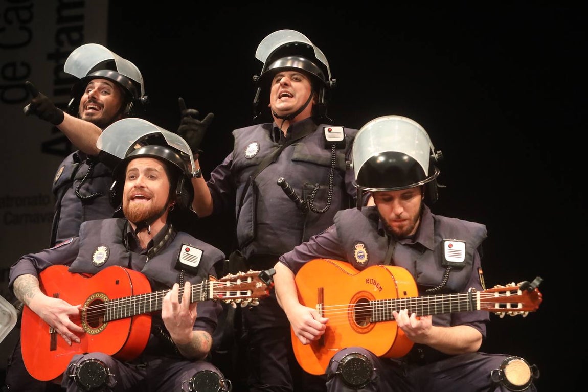 FOTOS: chirigota Los jarabe de palo