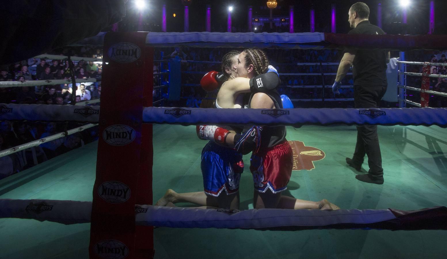 Las espectaculares imágenes del tercer campeonato mundial de muay thai para Carlos Coello