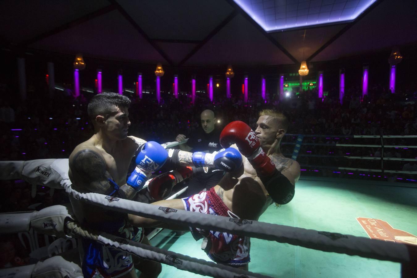 Las espectaculares imágenes del tercer campeonato mundial de muay thai para Carlos Coello