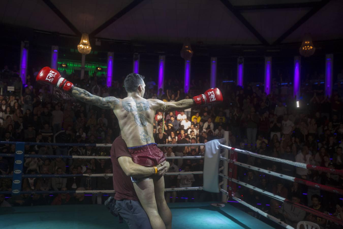 Las espectaculares imágenes del tercer campeonato mundial de muay thai para Carlos Coello