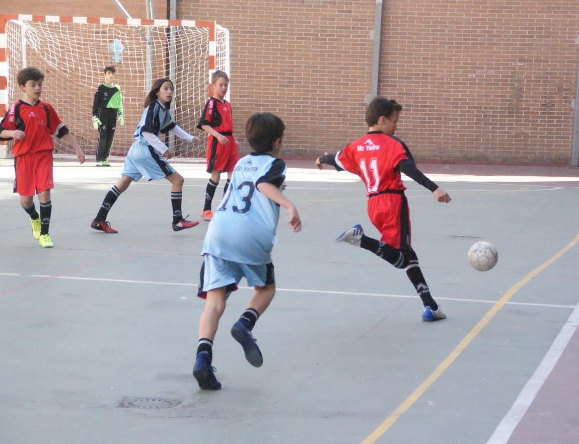 Las mejores imágenes del partido de fútbol sala entre Sagrada Familia Jorge Juan &quot;A&quot; y Nuestra Señora Consolación &quot;B&quot;