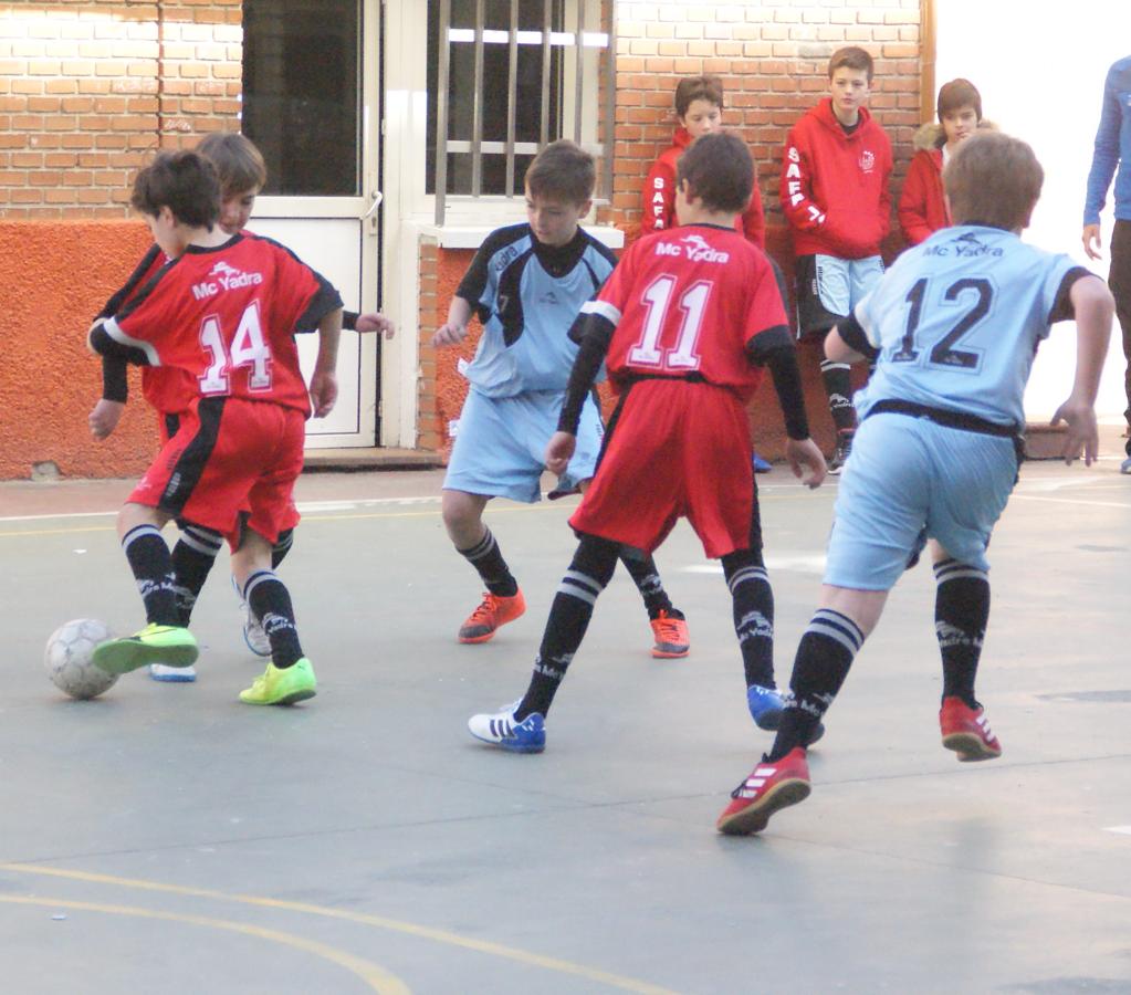 Las mejores imágenes del partido de fútbol sala entre Sagrada Familia Jorge Juan &quot;A&quot; y Nuestra Señora Consolación &quot;B&quot;