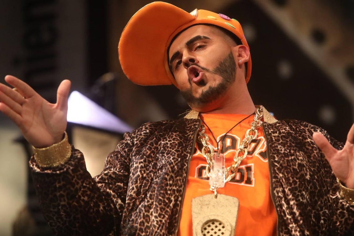 FOTOS: chirigota Daddy Cadi en el COAC 2019