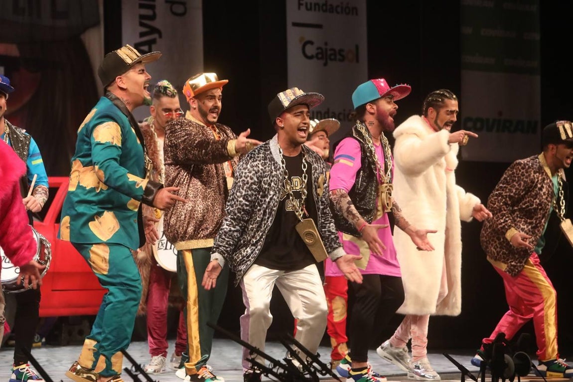 FOTOS: chirigota Daddy Cadi en el COAC 2019