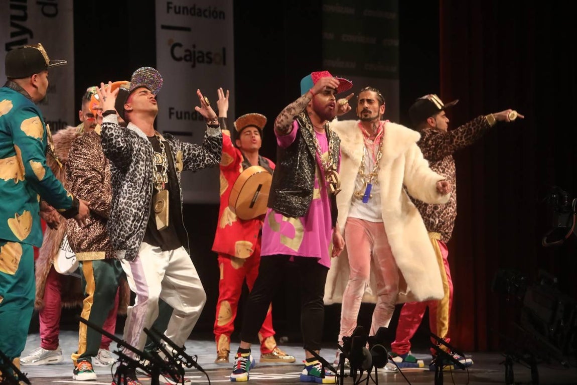 FOTOS: chirigota Daddy Cadi en el COAC 2019