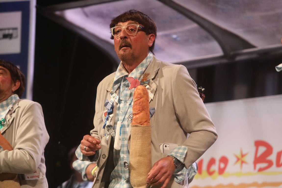 FOTOS: Chirigota Los cachito pan en el COAC 2019