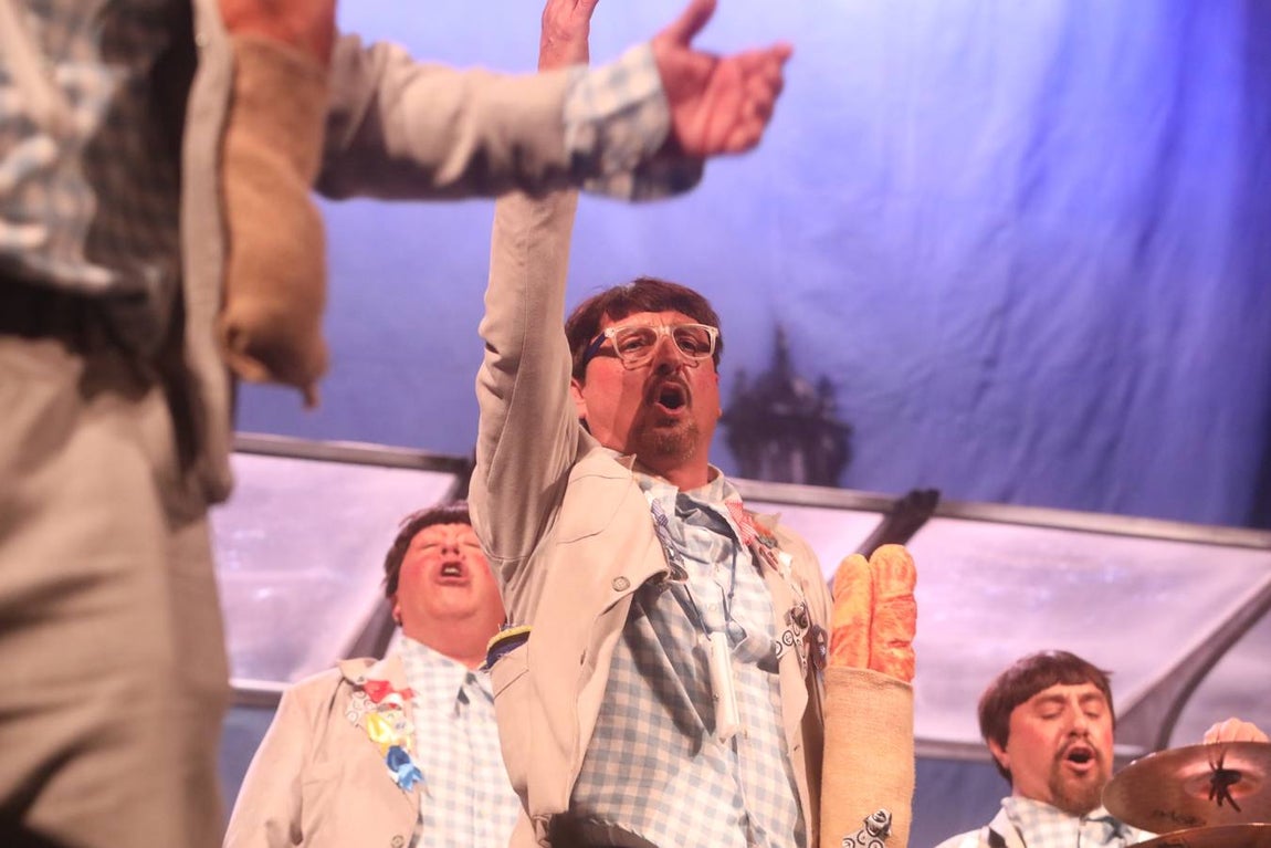 FOTOS: Chirigota Los cachito pan en el COAC 2019