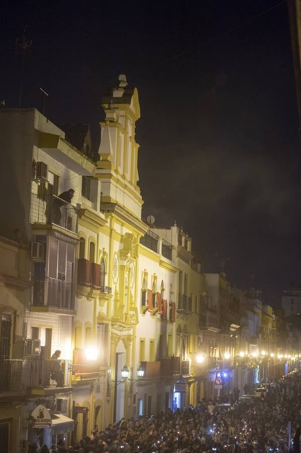 Galería del vía crucis del Cristo de las Tres Caídas de Triana